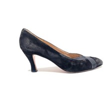 SALVATORE FERRAGAMO Vintage Black Suede Classic Pump Heels Womens Size 9
