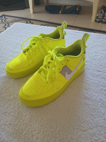 Nike Air Force 1 LV8 Utility GS Volt Zapatos AR1708-700 Niñas Niños Talla 6.5Y