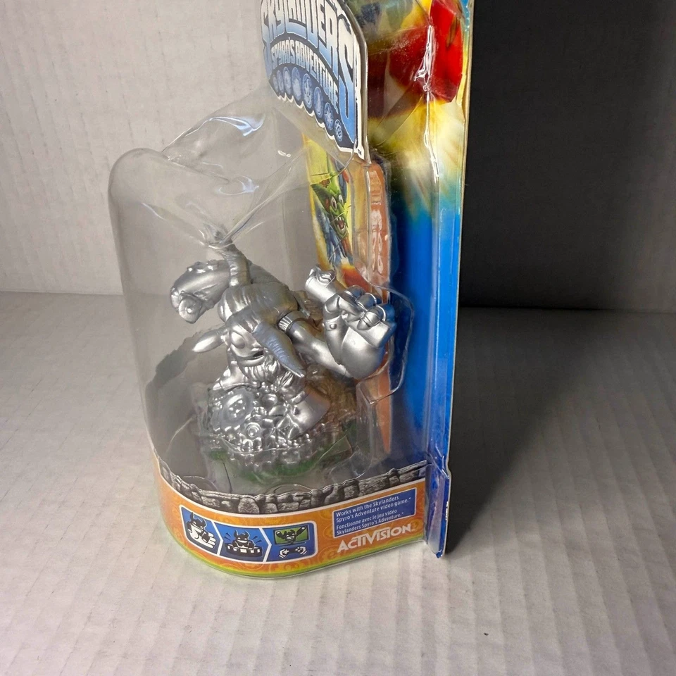 Skylanders Spyro's Adventure, Chase Edition "Silver Boomer" BRAND NIB READ DESCR - Image 4 of 4