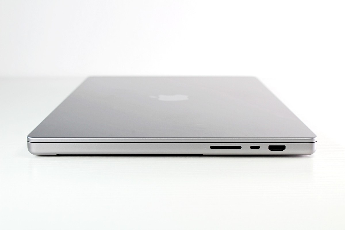 2021 Apple MacBook Pro 14-inch or 16-inch M1 Max Up To 32-C 2021 Apple MacBook Pro 14-inch or 16-inch M1 Max Up To 32-C