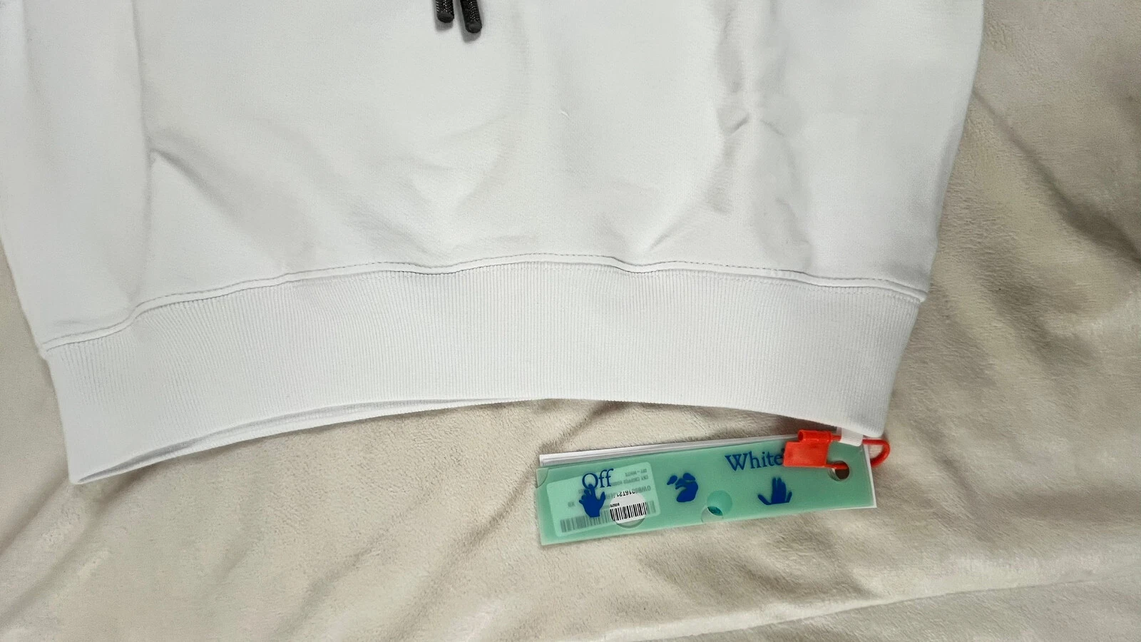 OFF WHITE CNY Felpa con Cappuccio Cropped Nero Rosso XS NUOVA CON ETICHETTE Autentica