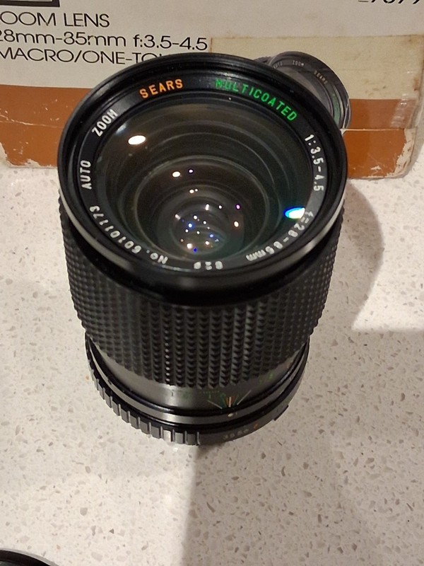 Minolta MD Mount / Sears  Multicoated 1:3.5-4.5 , 28 -85mm Zoom Lens