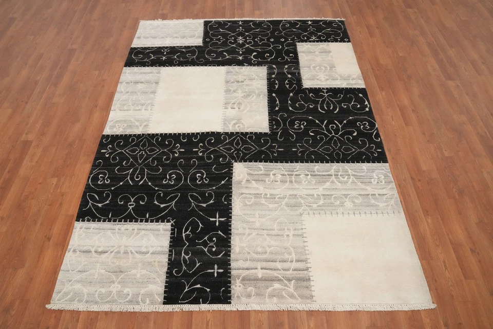 Nepalese Oriental Area Rug 6x8 Hand-knotted Modern Style with Damask Pattern  - Image 4 of 4