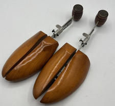 Vintage Florsheim Cedar Shoe Trees Adjustable Wood Shoe Stretchers Size 5 Pair