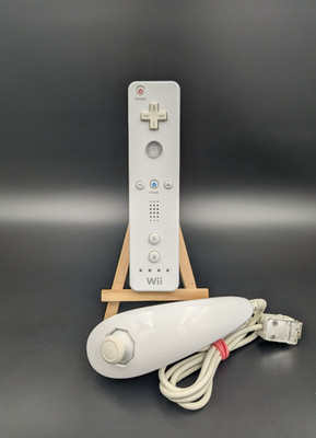 Original Nintendo Wii Remote Fernbedienung Weiß + Original Nunchuk Geprüft