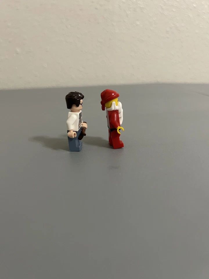 Lego Scientist 10758 Jurassic World Minifigura y Santa Claus Foto 2 de 4