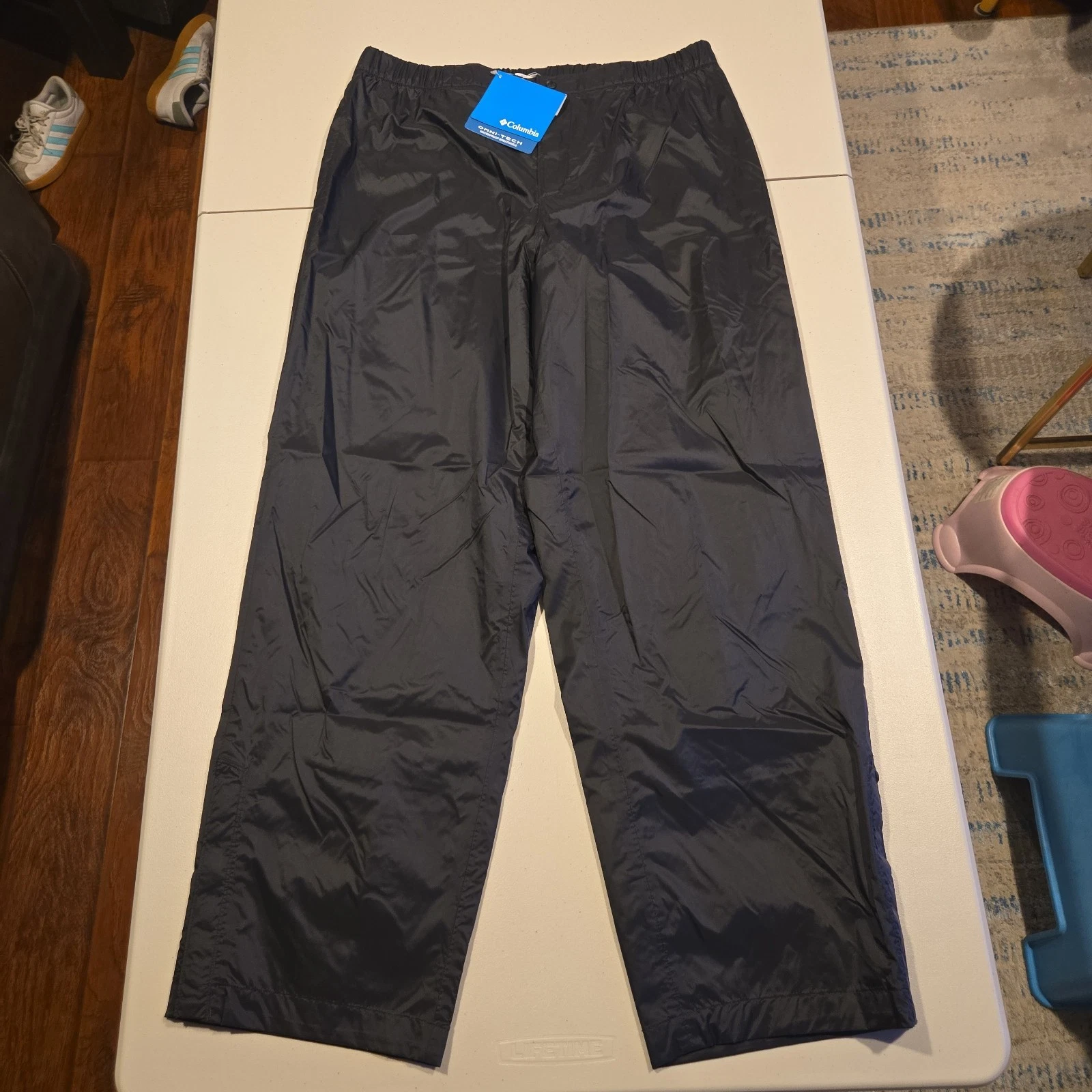 Columbia Omni-Tech Waterproof Breathable Top Layer Rain Pants. Mens L, Black.
Opens in a new window