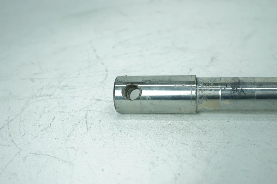 Harley Dyna FXDC Super Glide 07 personalizado OEM eje de rueda delantera eje perno 40928-06 Foto 4 de 4