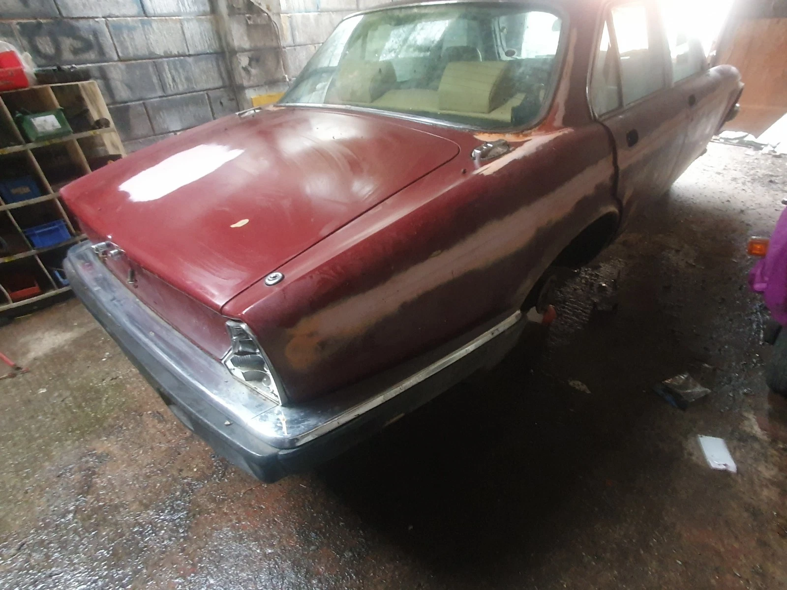 Jaguar Sovereign Series 3 4.2 Straight 6 Barn Find,  Restoration Quick Sale 1983 - Picture 6 of 24