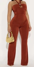 Fashion Nova Women’s Rust Halter Jumpsuit Size Medium New with Tags