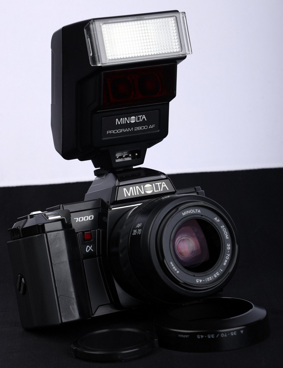 Minolta Alpha 7000 35mm Film AF SLR c/w AF Zoom 35-70mm Lens