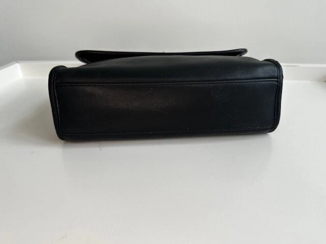 Costa Rica Vintage Coach Court 9870 Black Crossbody Shoulder Clutch with Hangtag - Image 3 of 4
