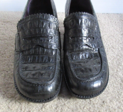 Donald J Pliner Sport Women display picture 2
