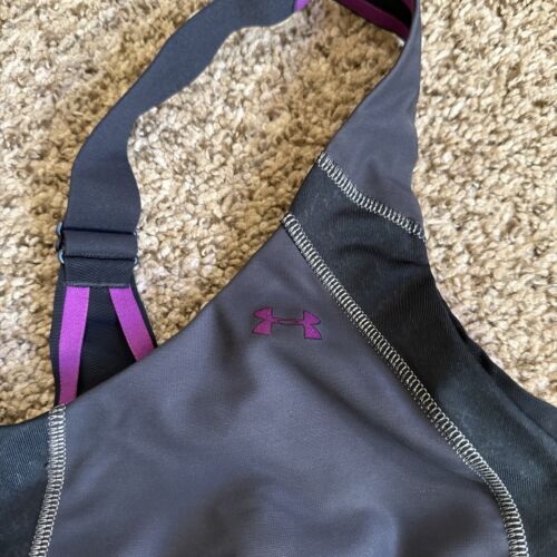 UNDER ARMOUR Black Heat Gear Sports Bra Size 38DD - Picture 7 of 9