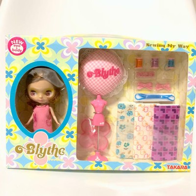 petite blythe
