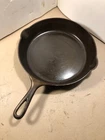 Griswold cast iron skillet 8 heat ring 704 J slant logo double pour Erie