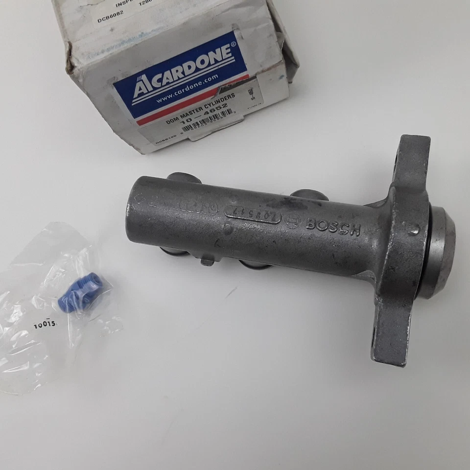 Cilindro maestro de freno Cardone 10-4652 para Chevrolet Silverado GMC Sierra 1500 Foto 4 de 4