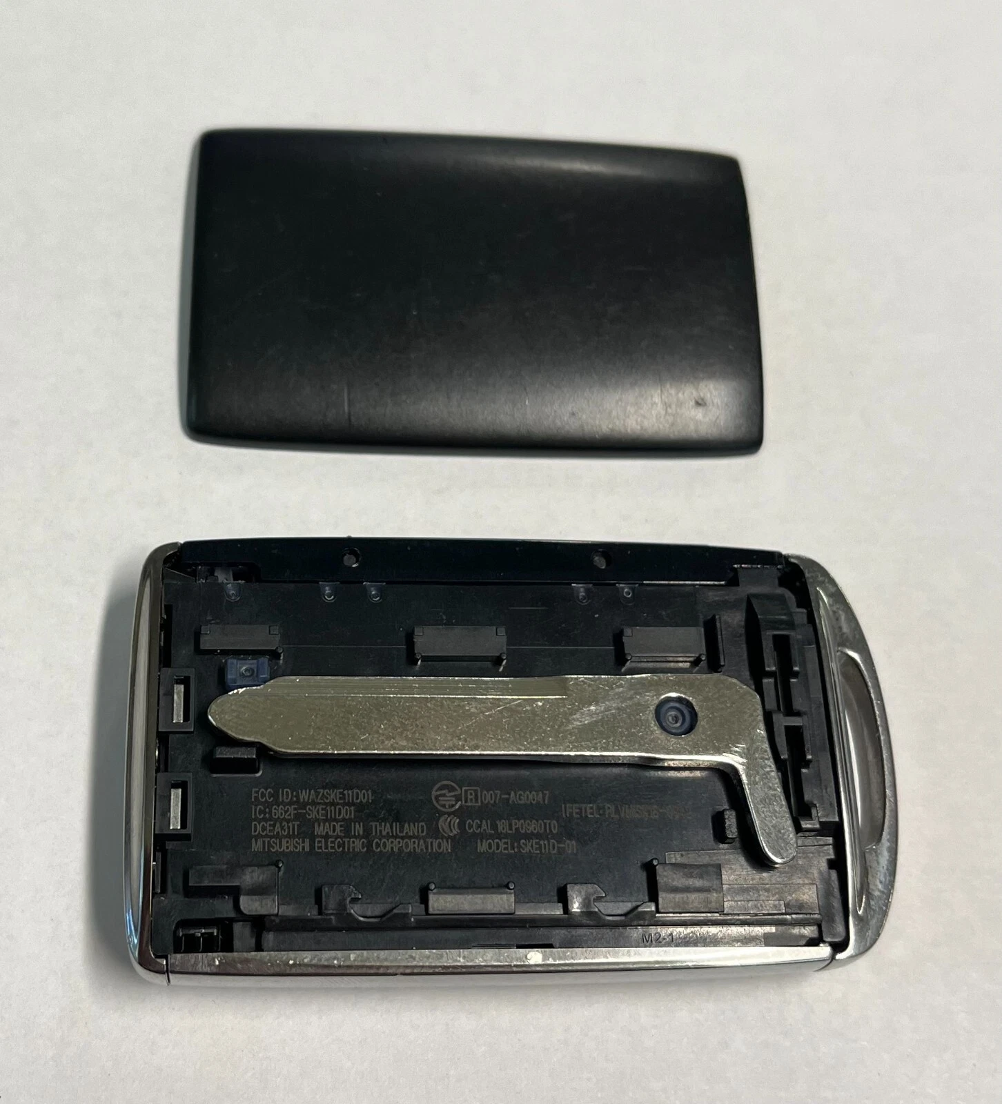 OEM MAZDA CX-30 smart keyless 4 btn Hatch remote fob WAZSKE11D01 +NEW VALET KEY - product detail image 2
