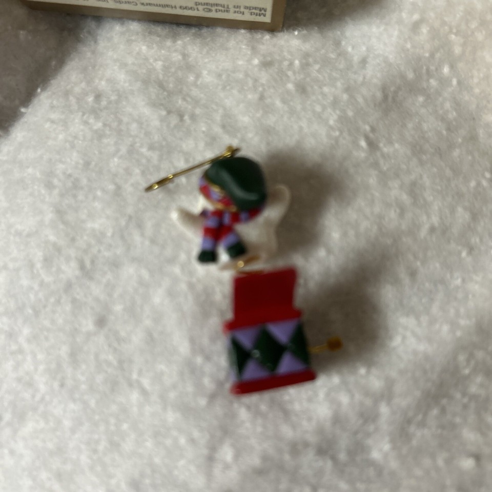 Hallmark Keepsake Ornament Club Snowy Surprise Miniature Holiday