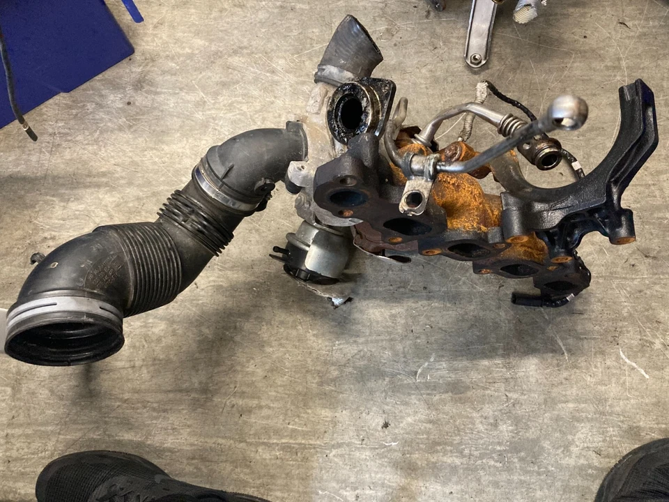 CARGADOR TURBO VOLKSWAGEN GOLF MK7 2013-2016 1,6 TDI CLH Foto 2 de 4