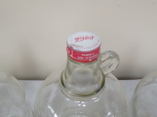 3 COCA COLA SYRUP BOTTLES ALL 3 ARE DIFFERENT YEARS - Picture 5 of 7