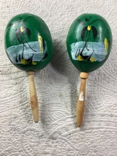 Hand-Painted Green Maracas With Tropical Design*EUC