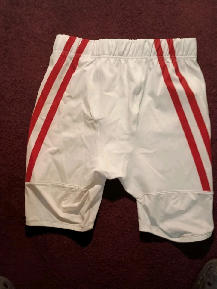 AUTÉNTICOS Pantalones Cortos XL Emitidos por el Equipo de Fútbol Americano de la Universidad de Indiana. Foto 3 de 4
