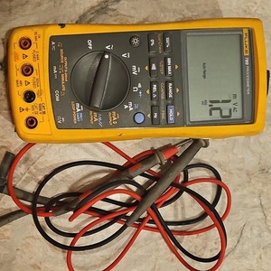 Fluke 789 Process Calibrator ProcessMeter MPN 789 with Test Leads for Precision