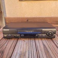 Panasonic Blueline PV-V4611 4 Head Omnivision Hi-Fi VHS VCR No Remote Working