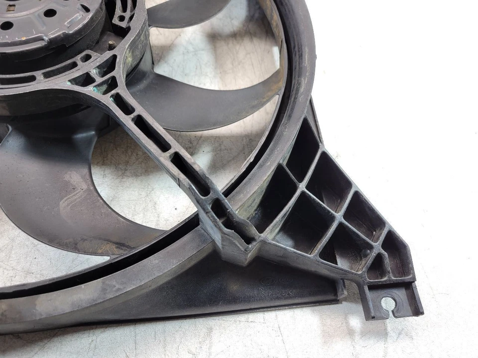 2001 2002 2003 2004 2005 2006 HYUNDAI SANTA FE RADIADOR VENTILADOR MONTAJE OEM Foto 3 de 4