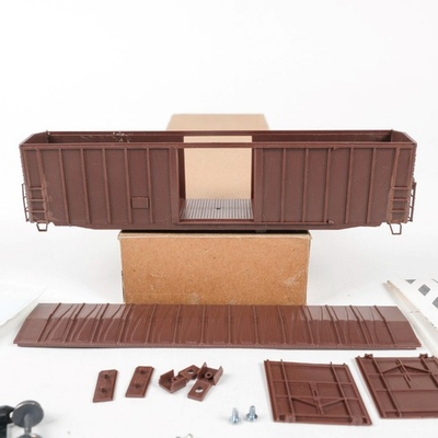 #ad McKean HO Scale Undecorated Brown 50#x27; Rib Side Plug Door Box Car Kit $21.99