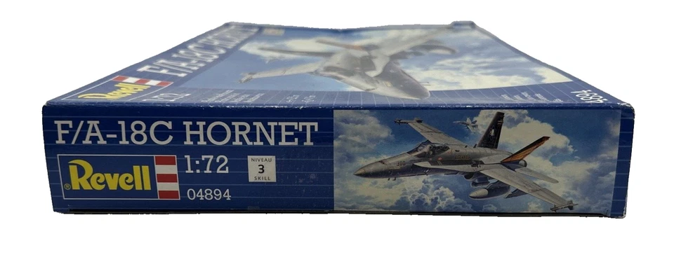 Revell Model F/A 18C Hornet 04894 04298 1:72 Scale NEW in Box - Image 3 of 4