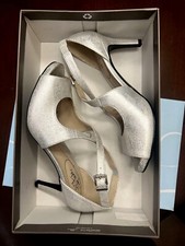 NWB LifeStride Maria Silver Tequila, Silver Heels, Size 9M Naturalizer