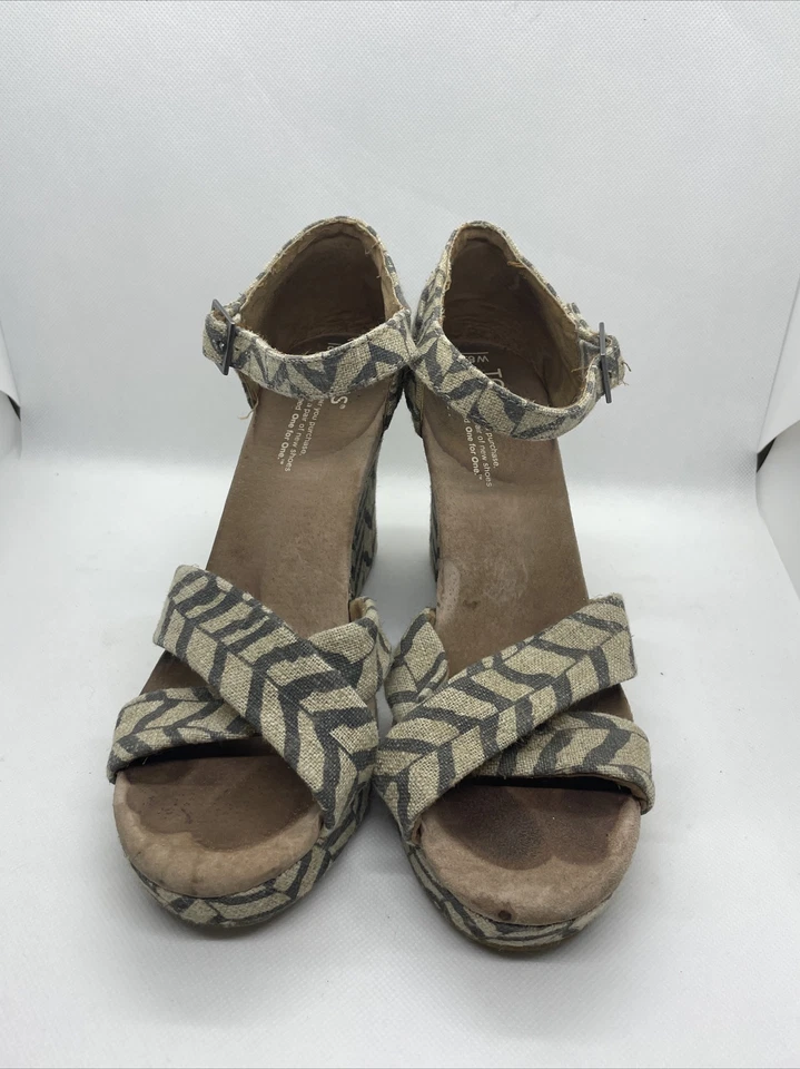 TOMS Wedge Canvas Sandals Ankle Strap Heels Size 8.5 Gray Tan - Изображение 2 из 4