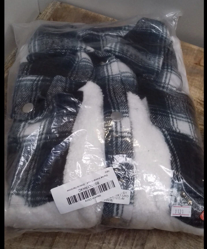 Spring and Summer Woman S Size Jacket Shirt - Image 2 of 2