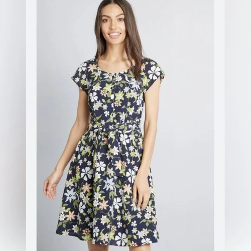 Modcloth Navy Blue Green Floral A Line Tie Waist Dress Size 2X Short Sleeve - Picture 3 of 7