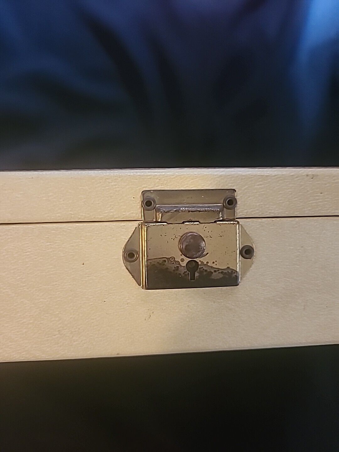 Picture 2 of 5