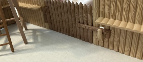 Fort Apache Play Set Marx or Albatros NO BOX Gate, Fencing, Building, Lookout + - Picture 10 of 14