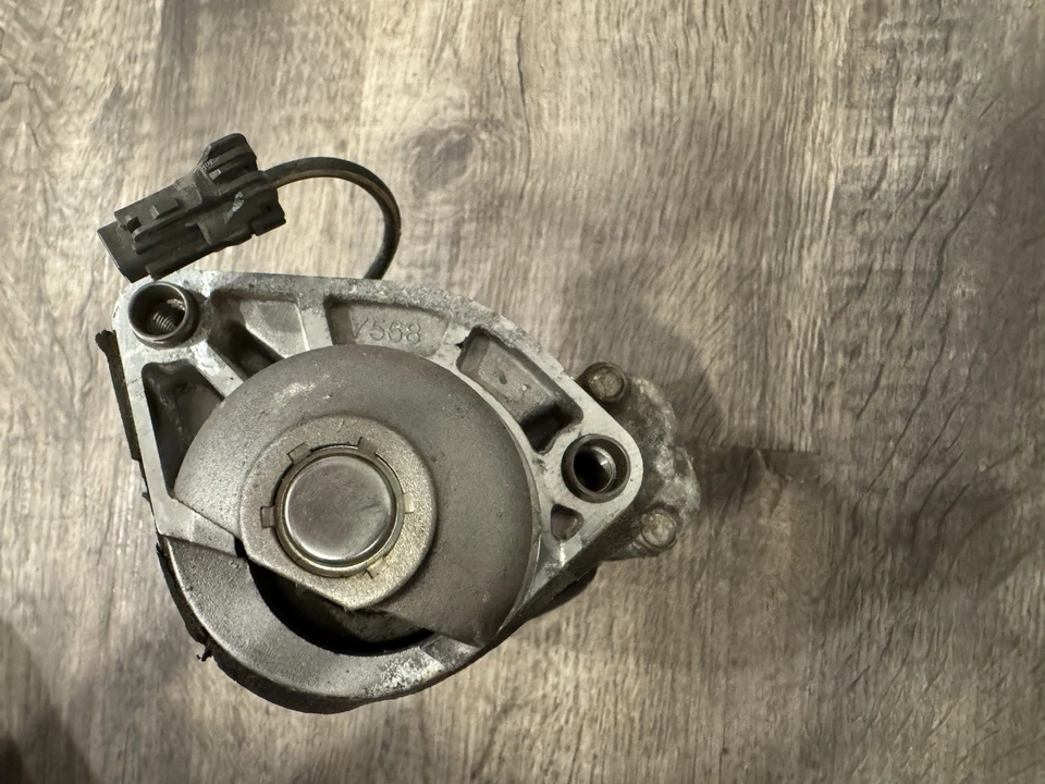 Motor de arranque Infiniti Q70/70L/60/50/40 2014-2019 3,7 L V6 23300-EY00E OEM Foto 4 de 4