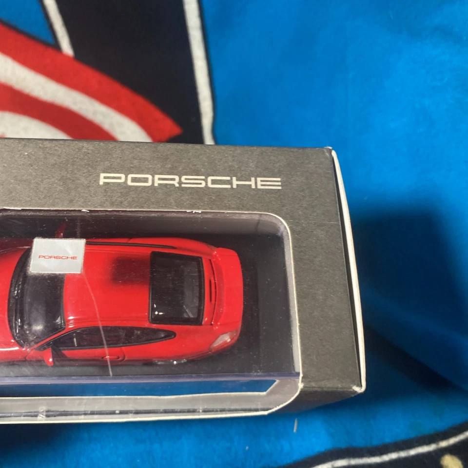 RARO Minichamps, EDICIÓN DE DISTRIBUIDOR PORSCHE, escala 1/43 911 GT3 Paul’s Model Art Foto 2 de 4