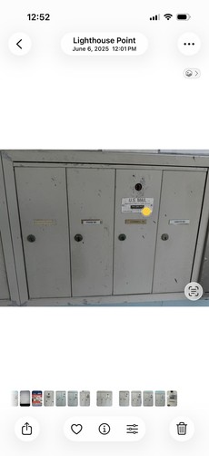 Salsbury Industries 3504ASU Surface Mounted Vertical Mailbox - 4 Doors