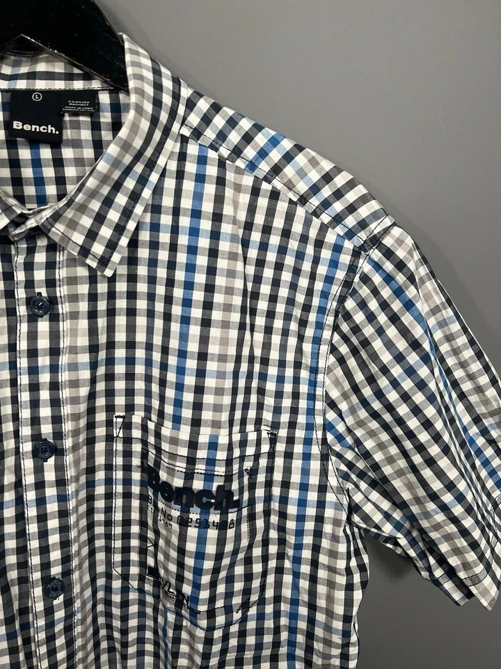 BENCH SHORT SLEEVE Shirt - Large - Check - Great Condition - Men’s - Image 2 of 4