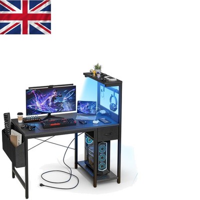 120 cm Kohlefaser Gaming Schreibtisch mit USB-Steckdose, LED-Licht & Wendeablagen