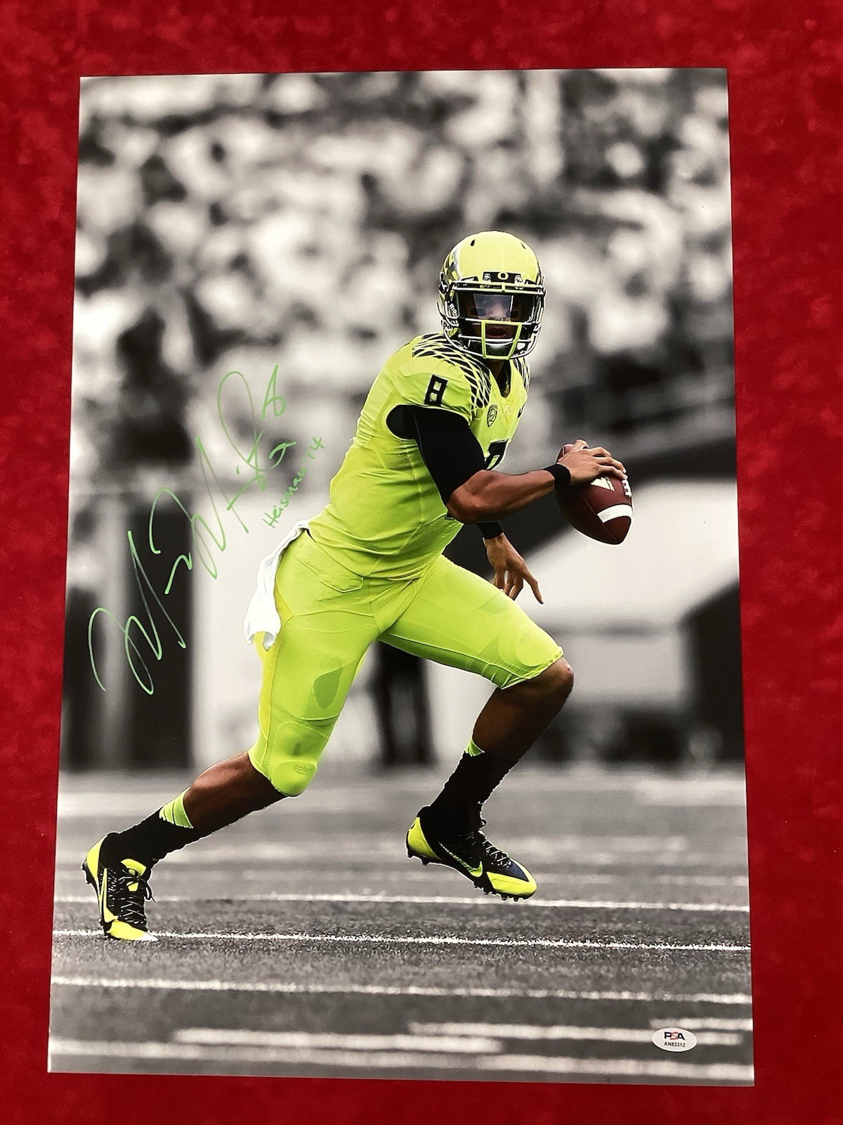 Marcus Mariota Autographed Signed Oregon Ducks Photo 16x24 Football Heisman Auto PSA/DNA 