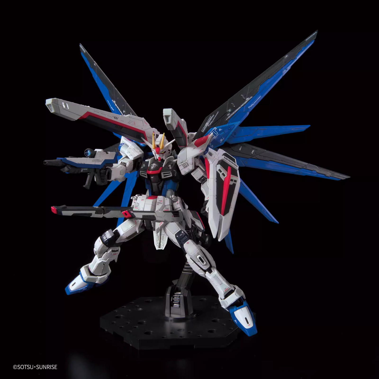 Bandai RG ZGMF-X10A Gundam Base Limited 1/144 Freedom Gundam Ver. GCP