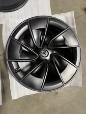 1 Front OEM 2024 Tesla Model 3 Performance 20" Warp Wheel 20x9