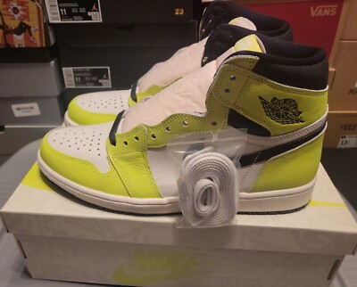 Nike Air Jordan 1 Retro High OG-  display picture 2