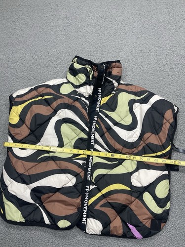 Free People Movement Poncho Women Chill Out Print Packable Puffer One Size NWT - Picture 5 of 10