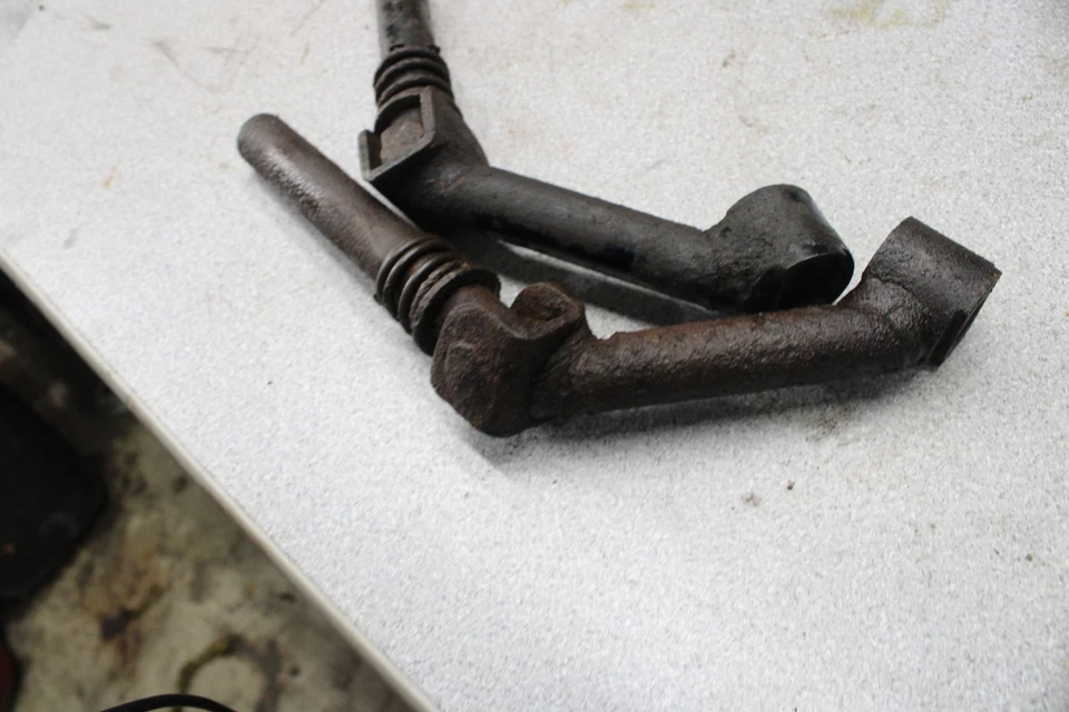 1971 Kawasaki A7SS A7 Avenger PÉS DIANTEIROS APOIOS PINOS CONJUNTO DE DEGRAUS PAR Q8-2730.GO - Imagem 3 de 4