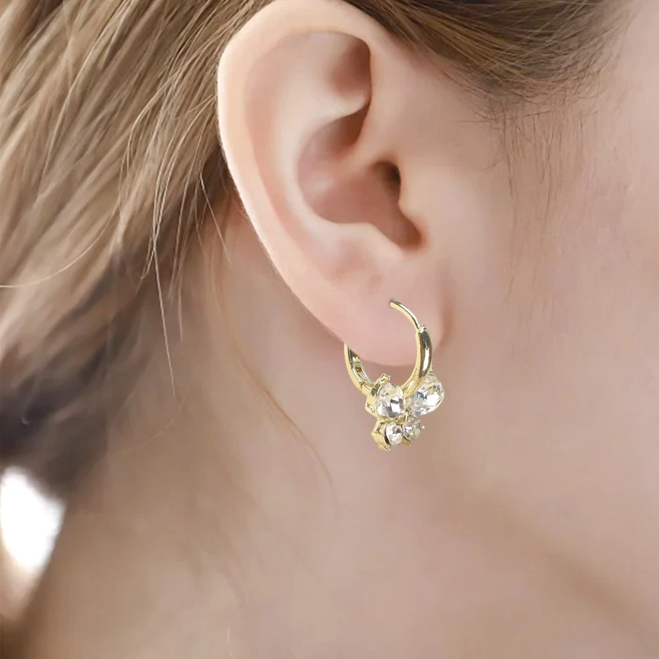 Charming Orecchini Farfalla Zirconi Perfetti Da Uso Quotidiano ed Eventi Formali - Immagine 4 di 4